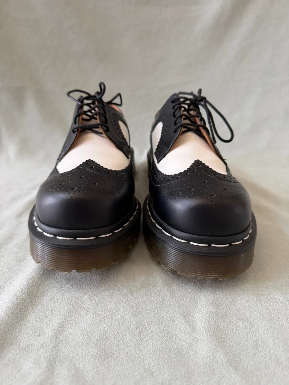 Dr. Martens 3989 Brogue Casual Shoe - Black / White Men’s Size 7